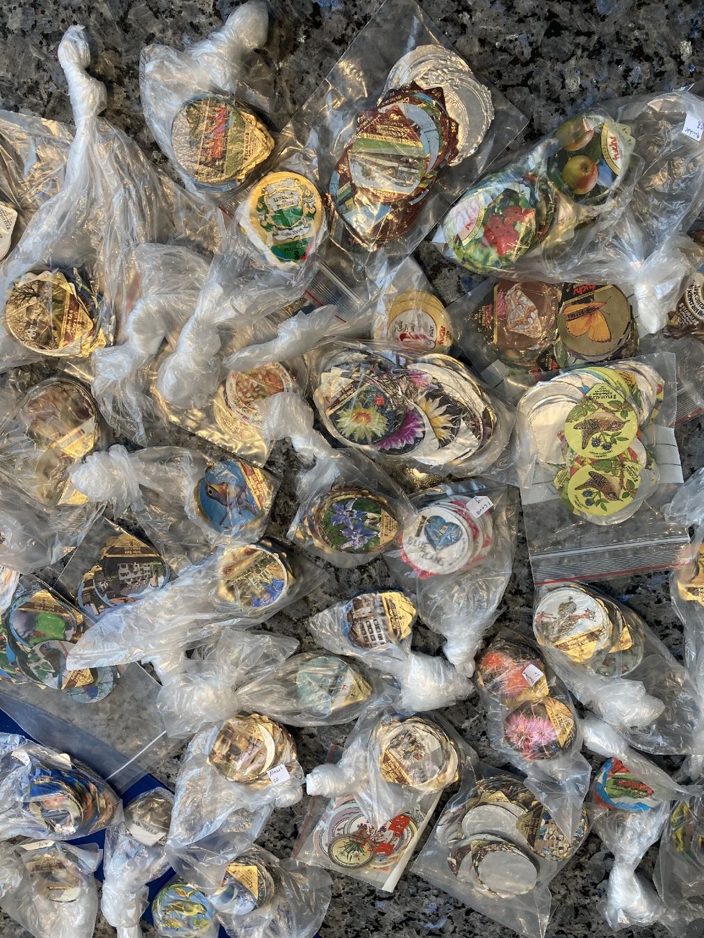 Kaffeerahmdeckel: Kaffeerahmdeckel 700 Gramm  – Gebraucht aus Veltheim AG von Andreavonder 1