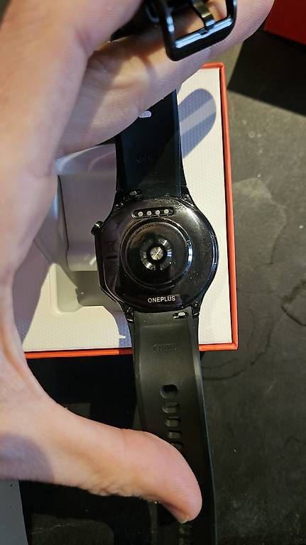 Smartwatch: Oneplus Watch 2 – Usato da Zürich venduto da tobigs 1