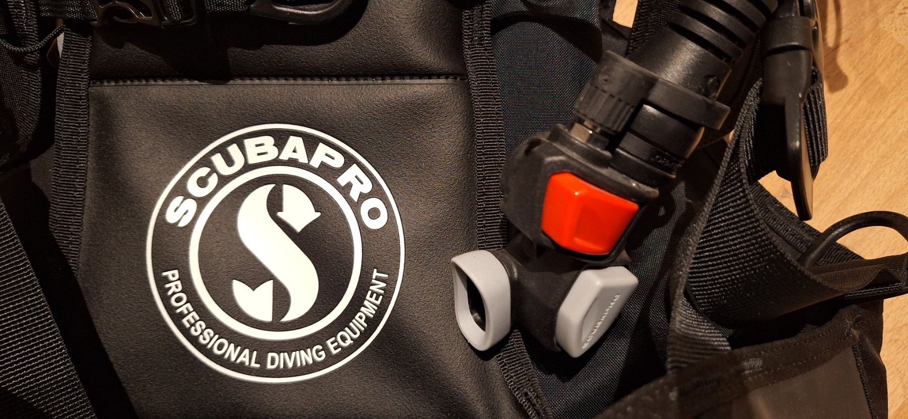 Scubapro Mute per immersioni: Scubapro Tarierweste "Level" – Usato da Rüfenacht BE venduto da AlfredTetzlaff 3