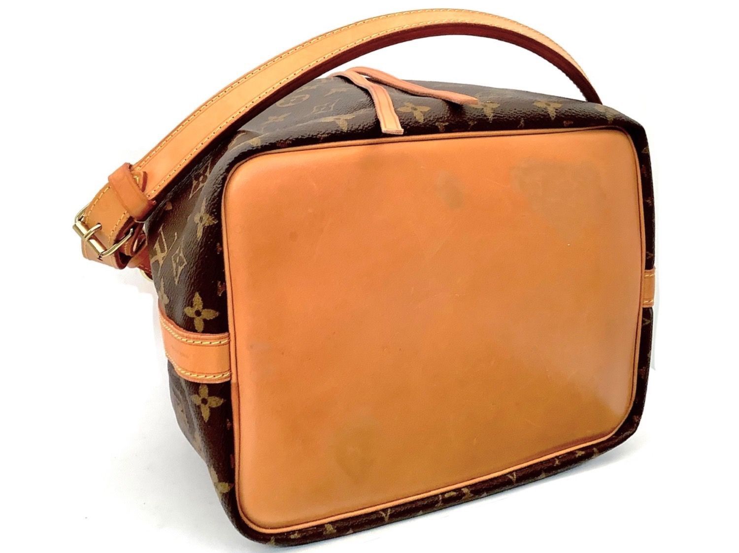 Louis Vuitton Borse da donna: Louis Vuitton Noe Petit Monogram Innen+Aussen Top – Usato da Küsnacht ZH venduto da Vuit-on 2