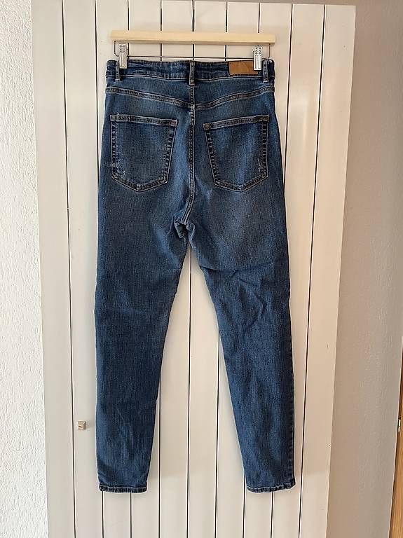 Pull&Bear Jeans: Pantalon - Jeans - Pull&Bear - taille 40 – Usato da Bossonnens venduto da noemie_01 2