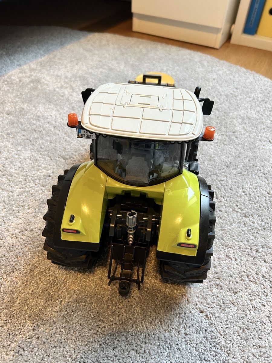 Claas Traktor mit Frontlader (Gebraucht) in Feldbrunnen für CHF 30 ...