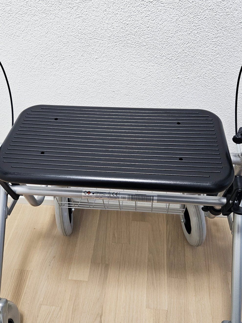 Ausili per la deambulazione: Rollator B XXL Bischoff & Bischoff – Usato da Zürich venduto da Numark 4