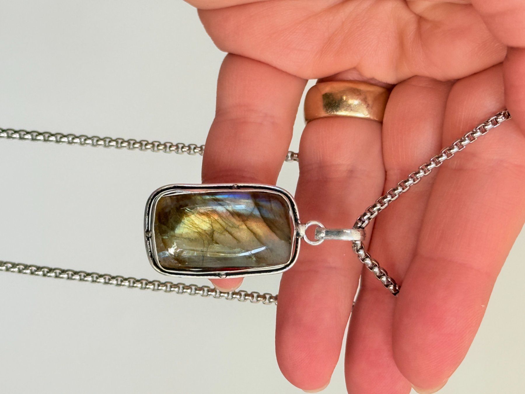 Colliers: Collier avec Labradorite – Neuf avec emballage d'origine à Genève par AWWA 5