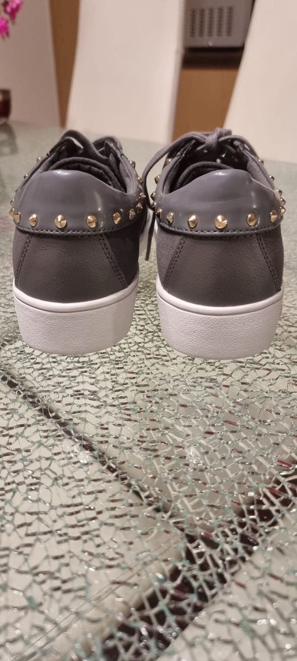Guess Chaussures femmes: Guess Gr. 39 – D'occasion à Luzern par Edii025 4