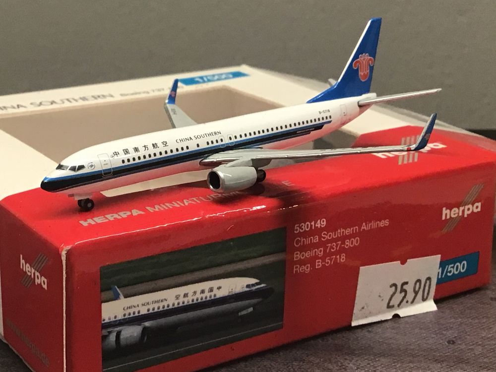 Herpa Wings Malaysia Airlines Boeing 737 MAX 8 9M-MVA 537780 | – Boutique en ligne de modèles réduits d'avions et de kits de modélisme