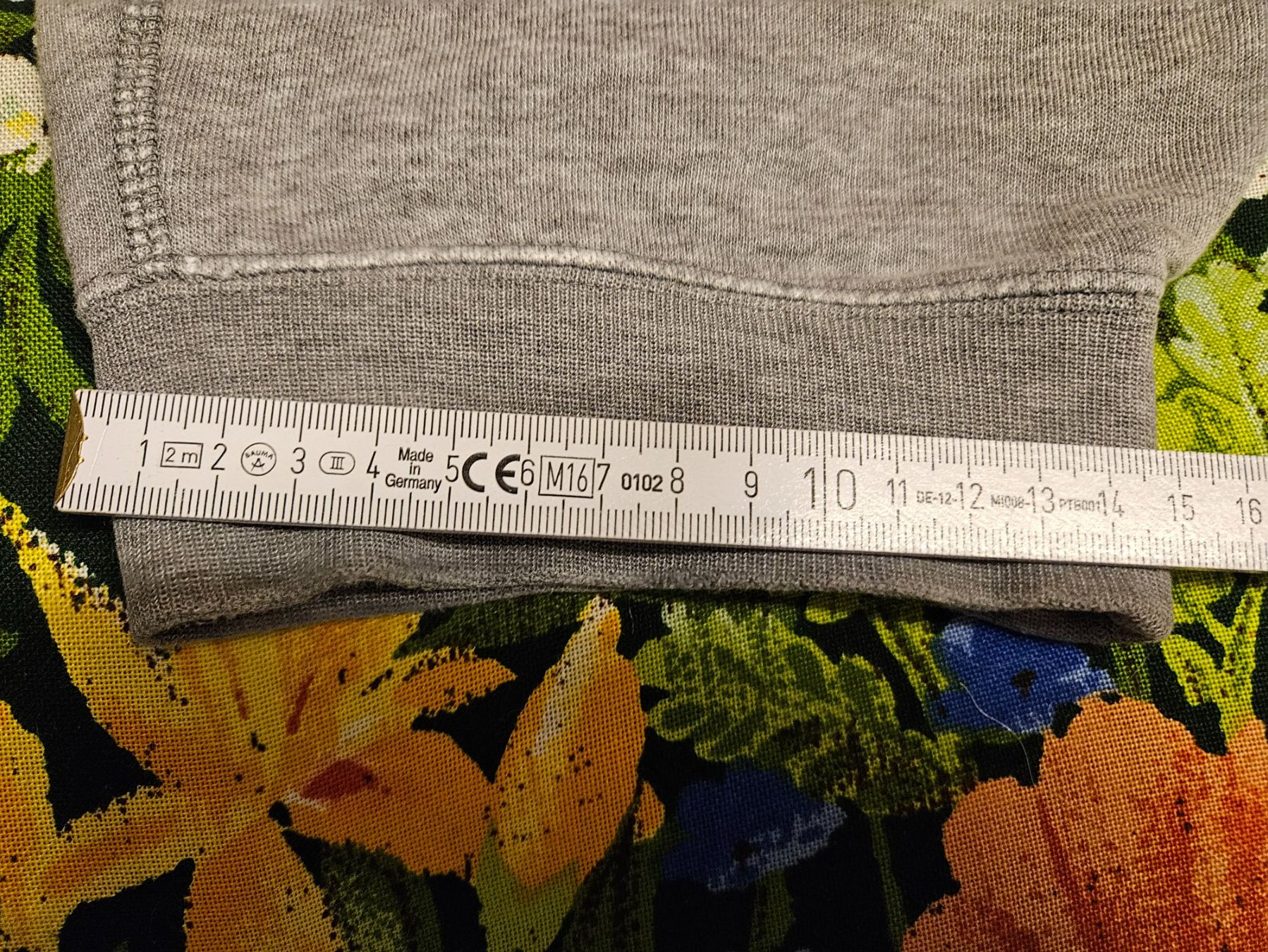 Nike Pantaloni: Graue Nike Jogginghose, Grösse M – Usato da Wettingen venduto da Sk8ertomda 6