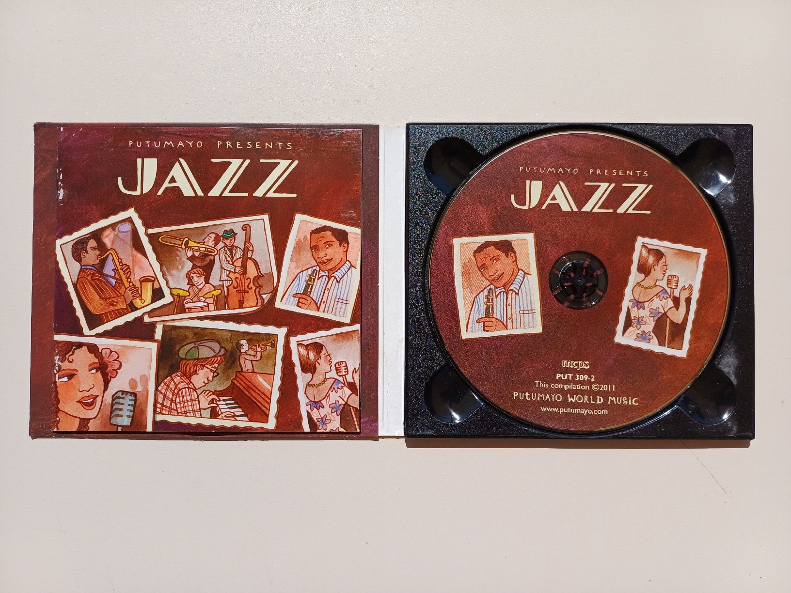 CD: Putumayo presents Jazz - CD  – Nuovo (secondo la descrizione) da Begnins venduto da Drastic-Sound 2