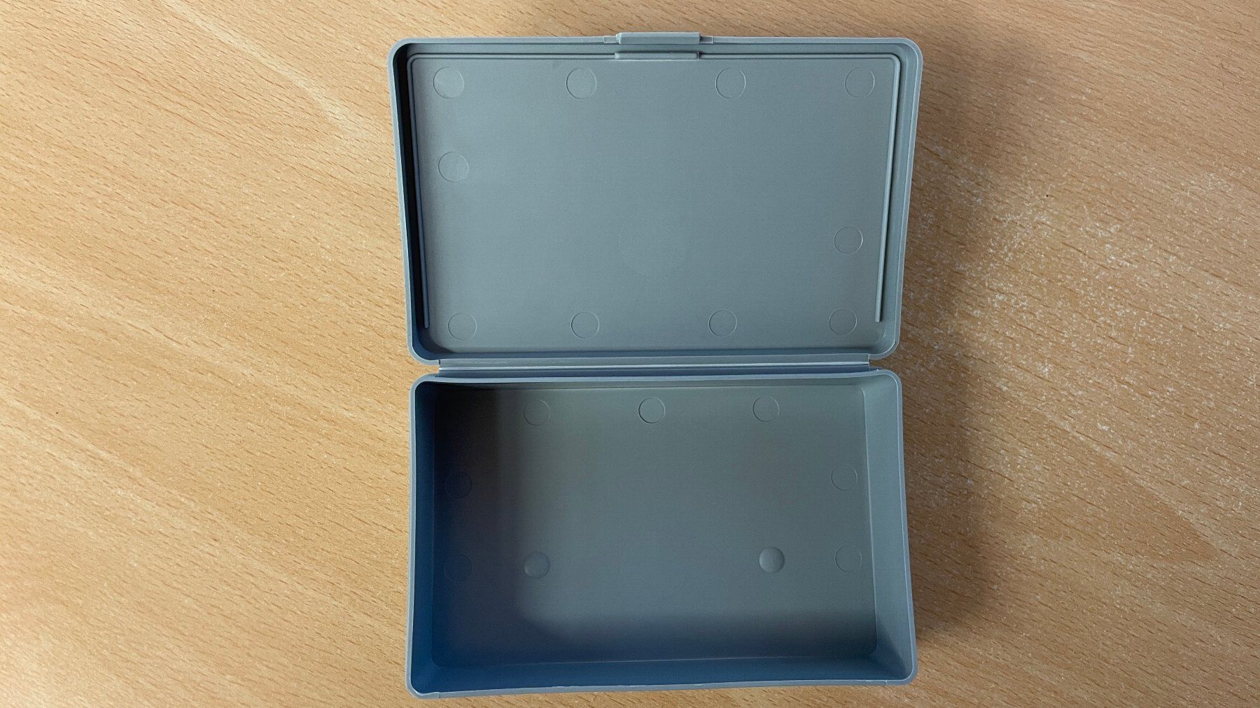 Contenitori & Simili: Kunststoffbox Plastikbehälter mit Scharnierdeckel 35mm hoch – Nuovo (secondo la descrizione) da Glattfelden venduto da cybermaxx