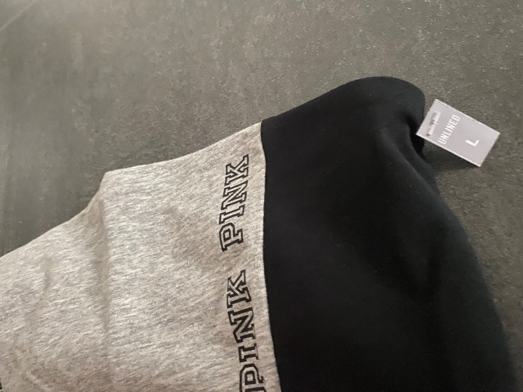 Tops: Pink crop top NEUF  taille L – Neu und originalverpackt aus Delémont von Ma_LoU.01 1