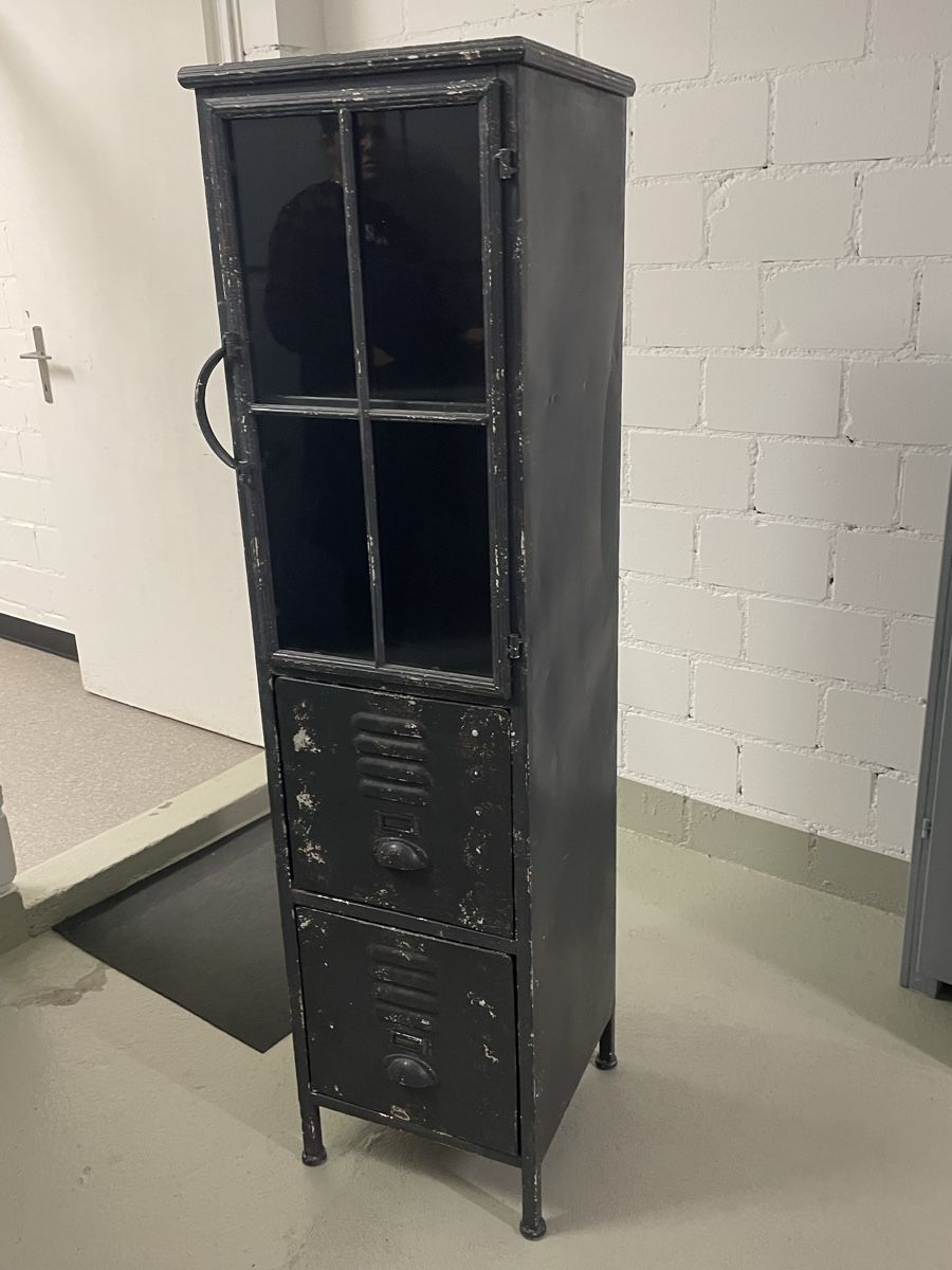 Vitrinen: Vitrine Industrial – Gebraucht aus Luzern von chevy7779 1