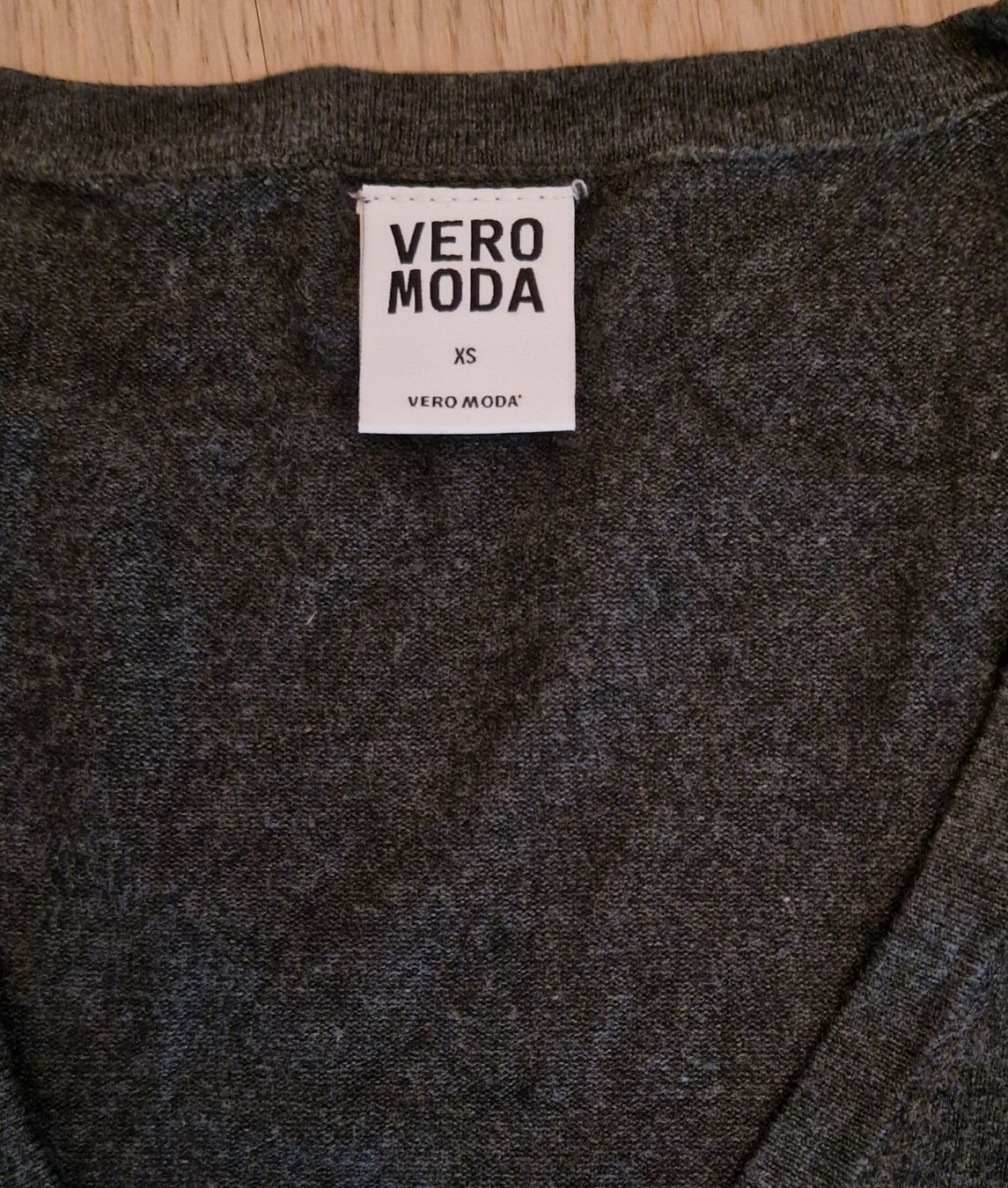 Vero Moda Giacche: Vero Moda Strickjacke, grau, Grösse XS – Usato da Gasel venduto da sale65 1