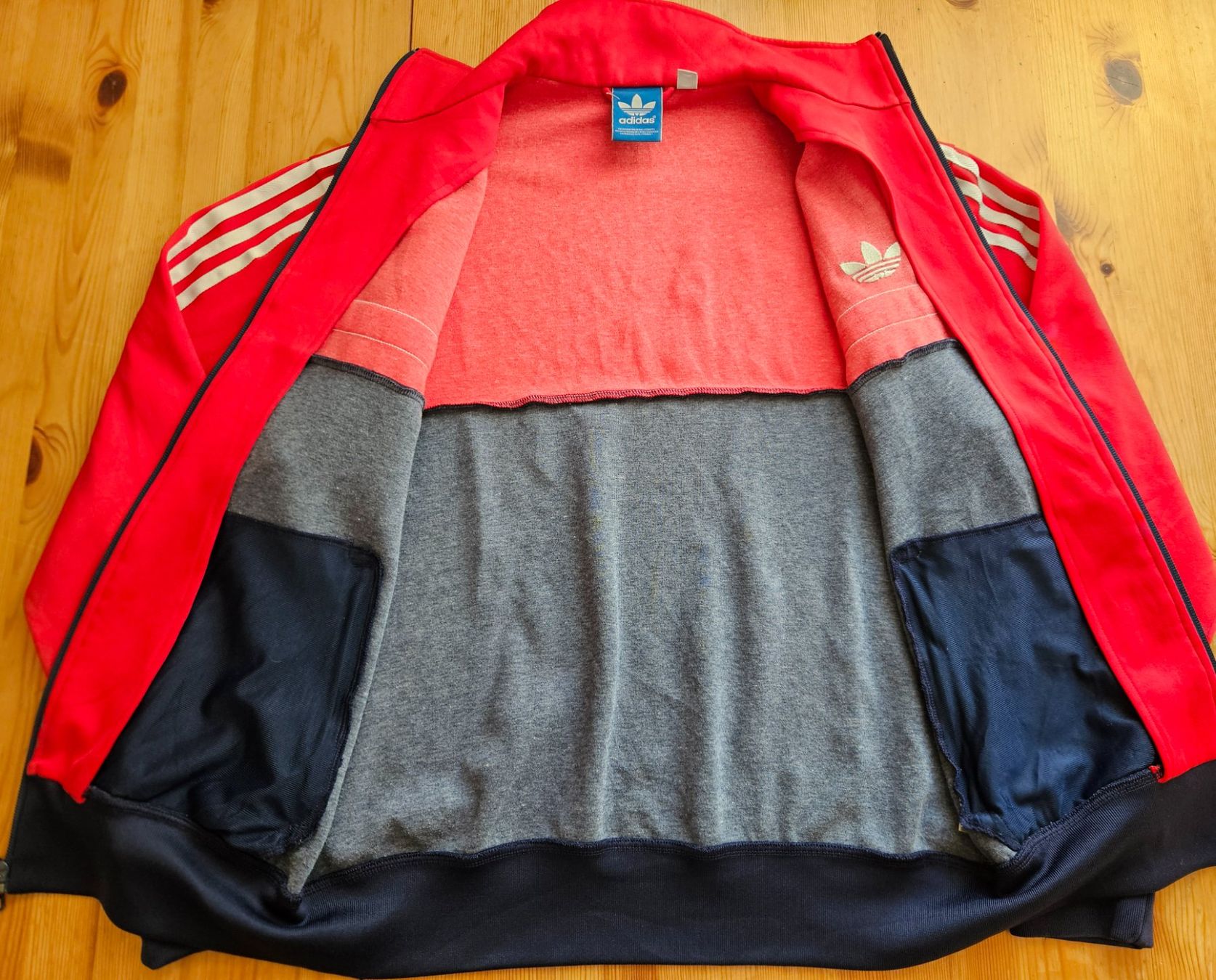 Adidas Maglioni & Felpe: Jacke adidas Grösse M retro Pullover – Usato da Hägglingen venduto da United-Village-Trade 3