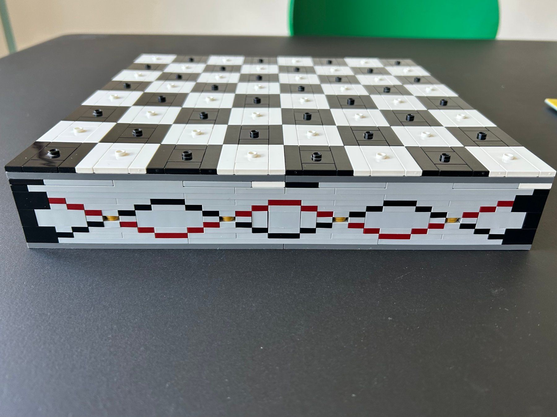 Lego Giocattoli: LEGO / Iconic Chess Set  (40174) – Usato da Dietlikon venduto da Mankai 4
