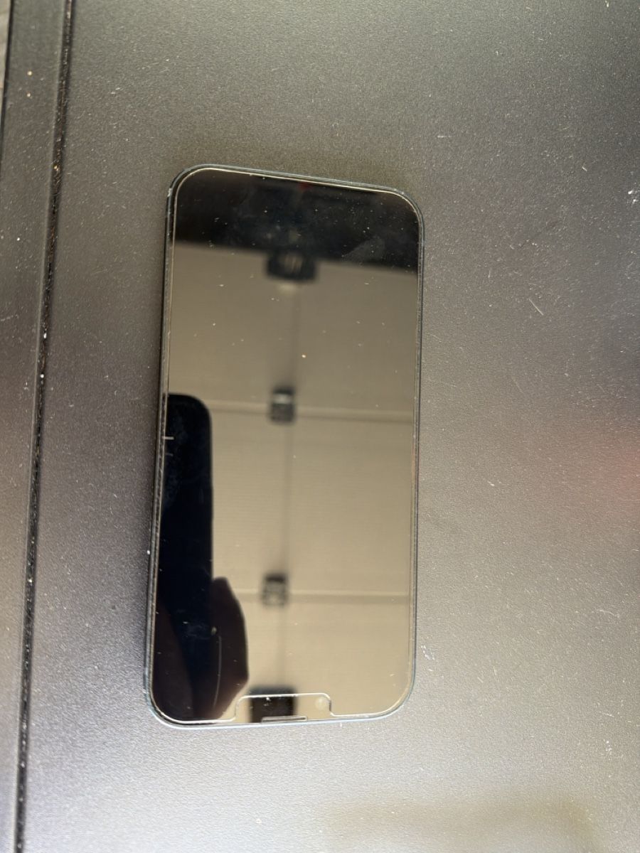 Apple Telefoni cellulari / Smartphones: iPhone 14 256GB Graphite - Top Zustand – Usato da St. Gallen venduto da Kurt31 1
