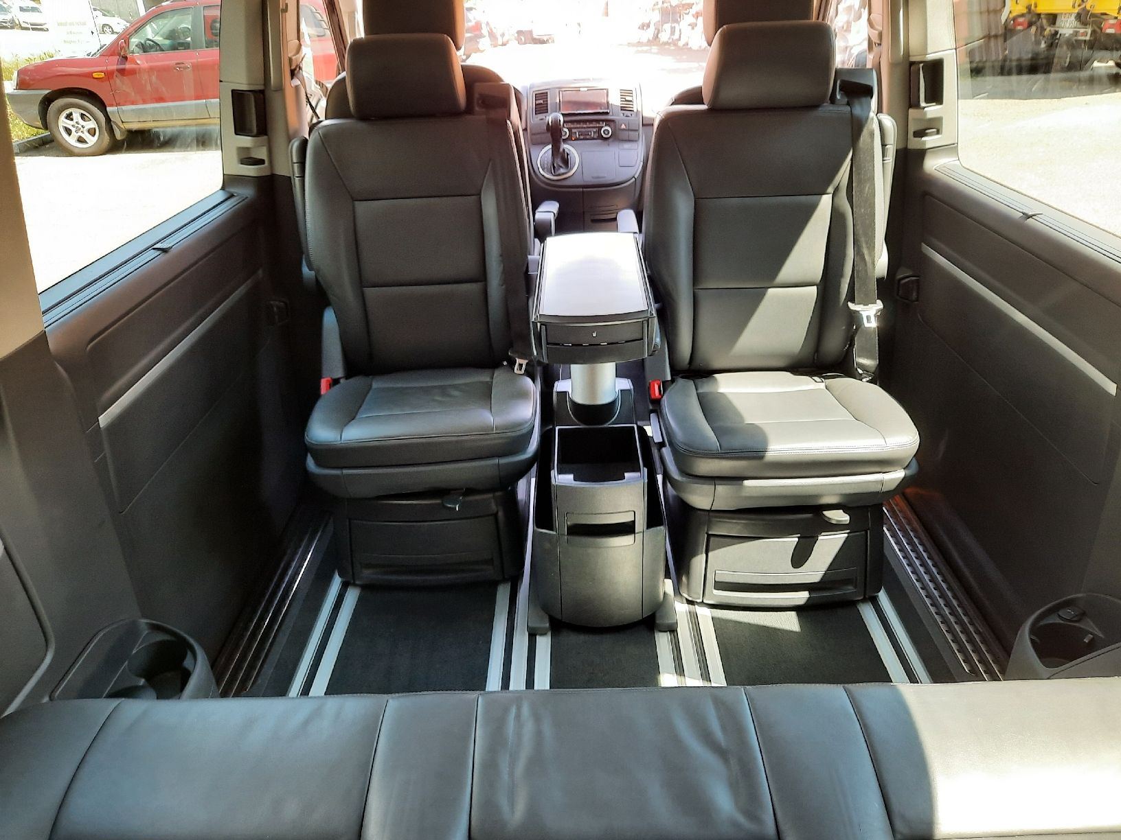 VW Automobili: WV T5 Multivan TDl 4x4 – Usato da Hombrechtikon venduto da dag_zdq8 5