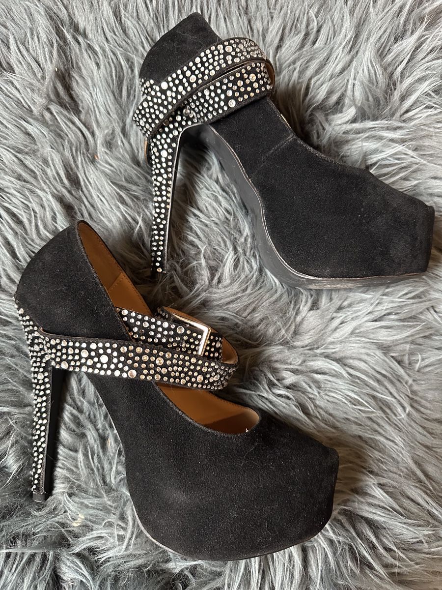 Scarpe da donna: High Heels / Pumps, schwarz, Grösse 36 – Usato da Wangen SZ venduto da Jaay_Sky