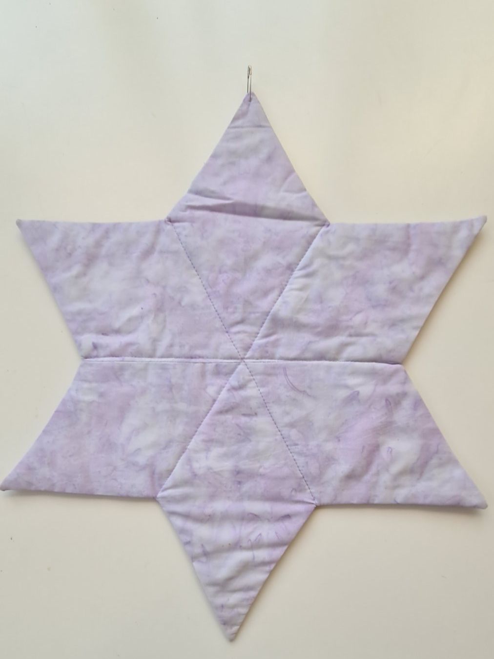 Alle Dekorationen: Handgemachte Sternen Deko, Patchwork, Lila-Gold, cm 40 Stoff – Gebraucht aus Aldesago von ant_zk5q 1