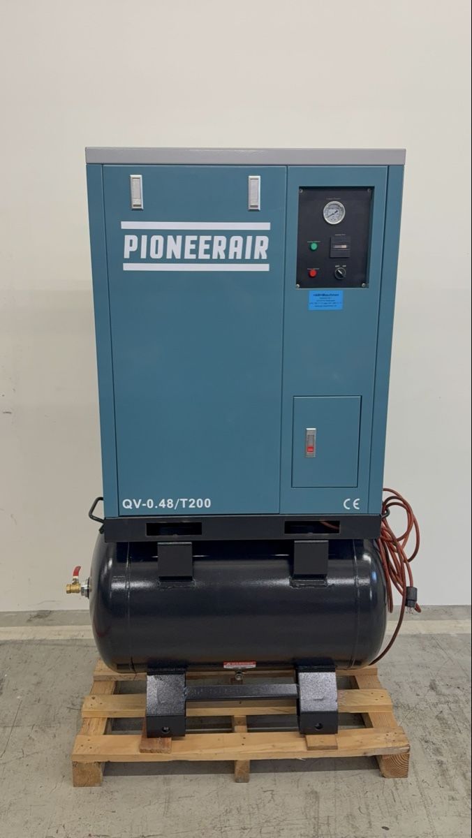 Compressori: Silent Kompressor 200L 10bar NEU! – Nuovo (secondo la descrizione) da Illnau venduto da 1000RR-R_SP