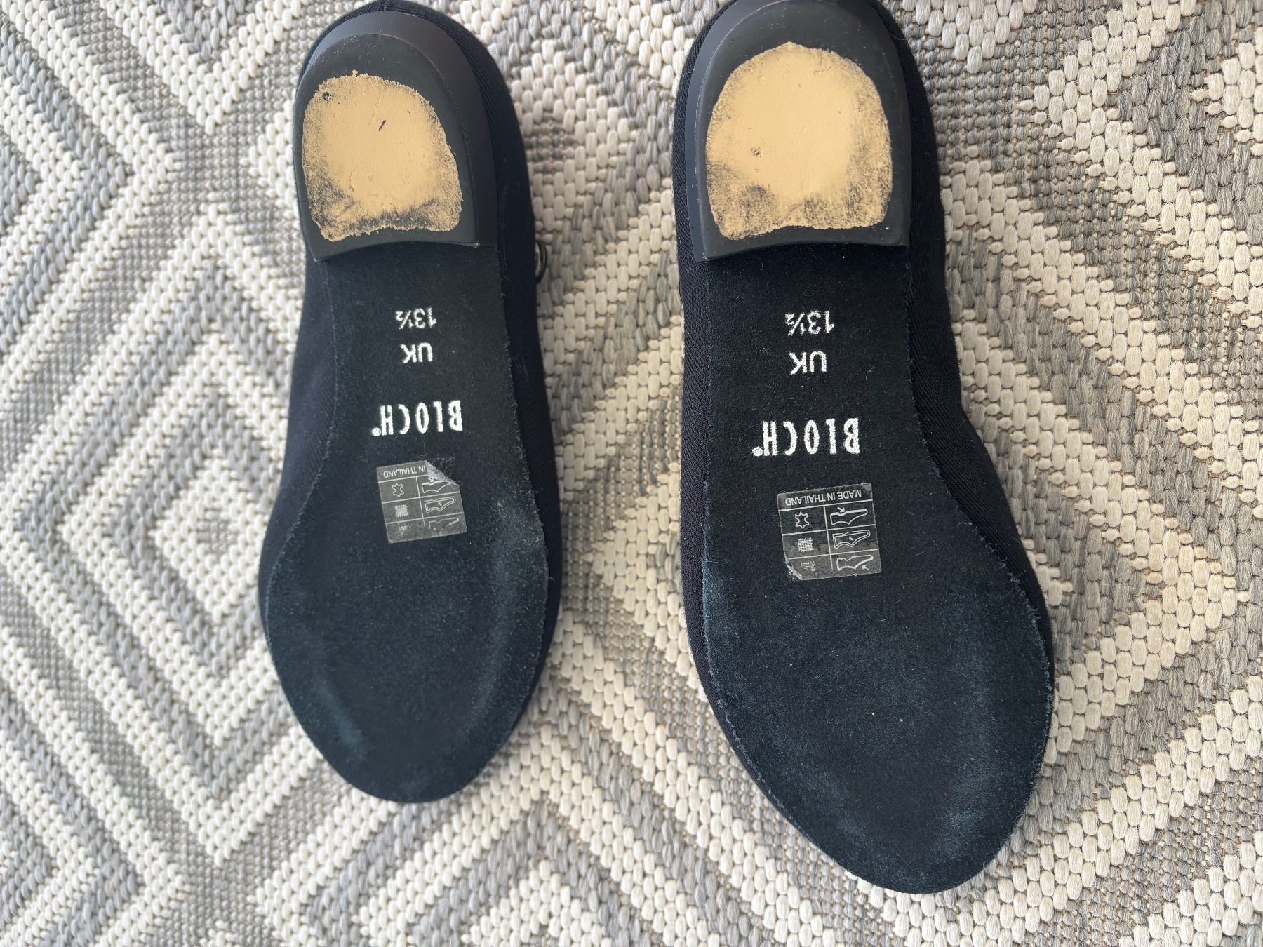 Bloch Scarpe per ragazze: Ballett Bloch Charakterschuh Grösse 13.5 – Usato da Unterägeri venduto da Simi000 3