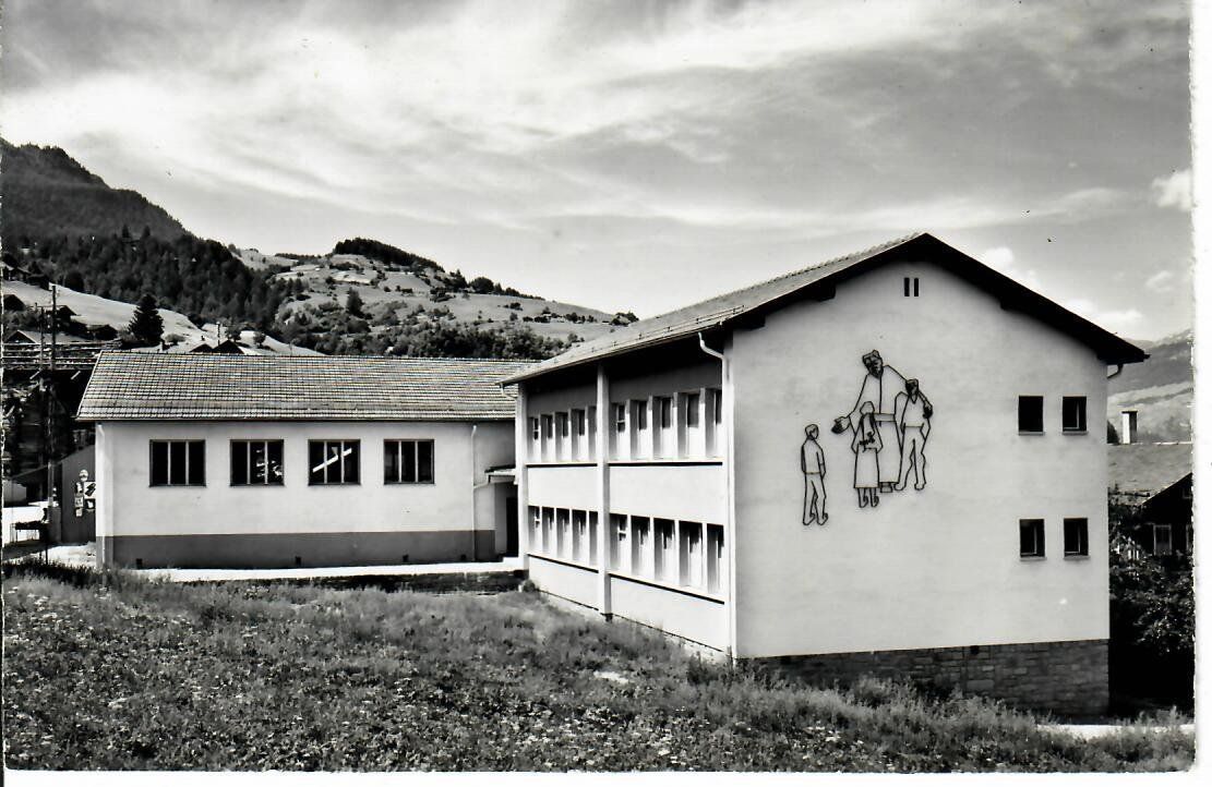 Cartoline postali: Schulhaus Unterbäch – Usato da Hochdorf venduto da Ziegel-16