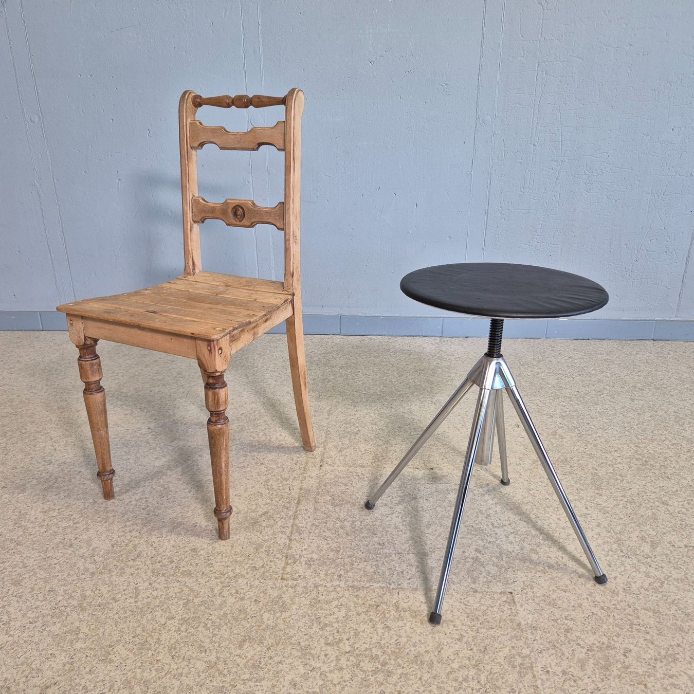 Hocker: Industriedesign Swivel Stool Drehhocker Hocker Höcker Chrom – Gebraucht aus Nottwil von Wondewa-Shop 2