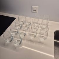14 Trinkgläser Tropfenform Glas klar