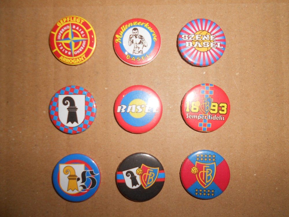 FC BASEL FCB ULTRAS BUTTONS ANSTECKER (Gebraucht) in Luzern für CHF 5 ...