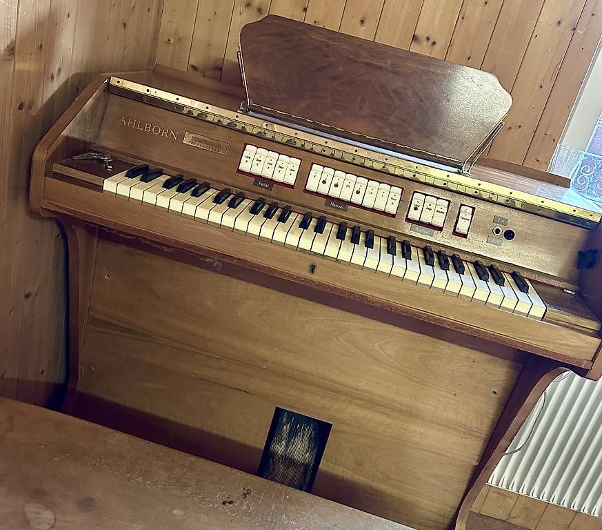 Musikinstrumente: Orgel – Gebraucht aus Grüsch von rosengarten06