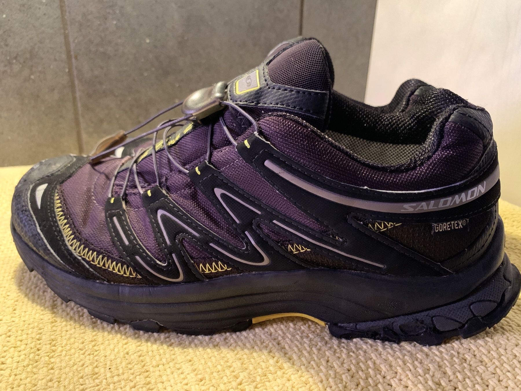 Salomon Scarpe da donna: Salomon Trekking Wanderschuhe Gr. 40 – Usato da Steinebrunn venduto da Littlebird1