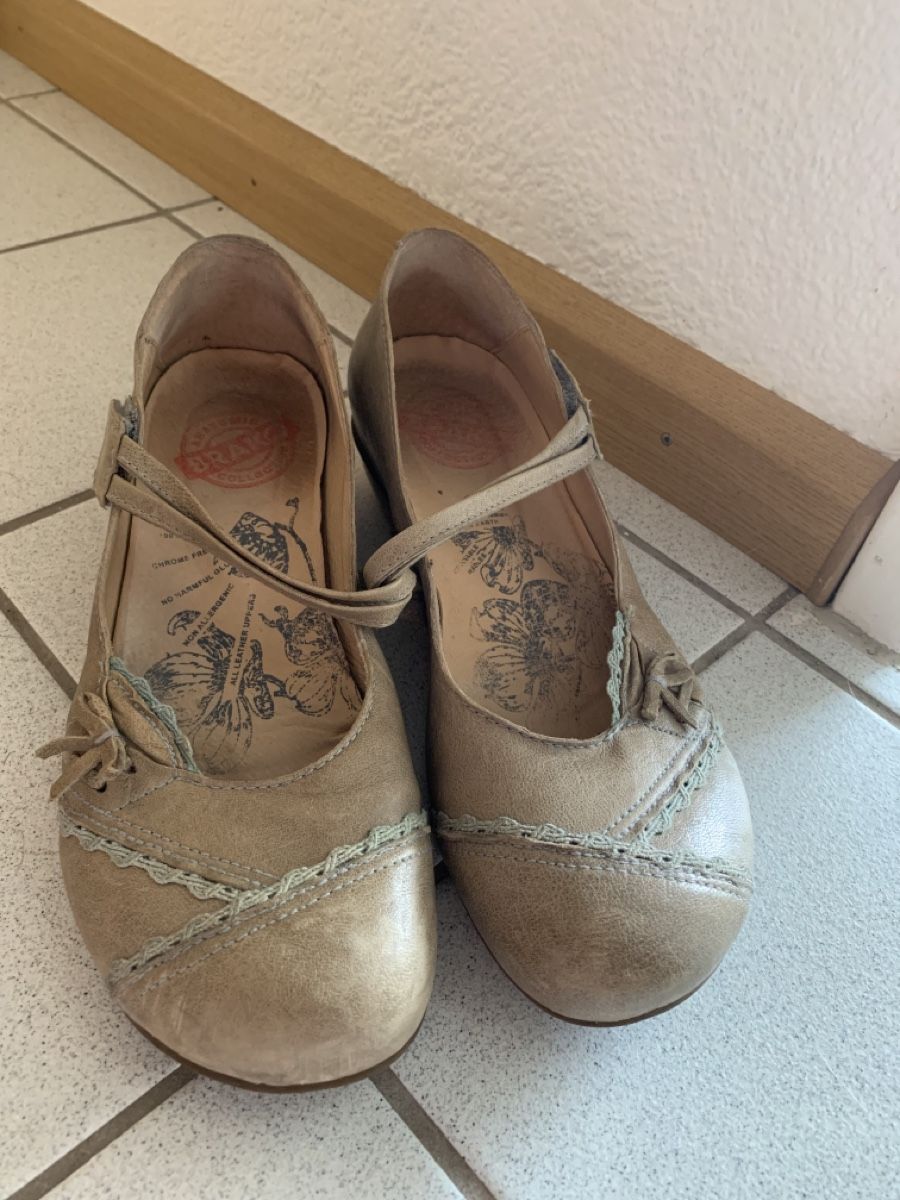 Scarpe da donna: Ballerinas Gr. 38 – Usato da Basel venduto da ari_xy65