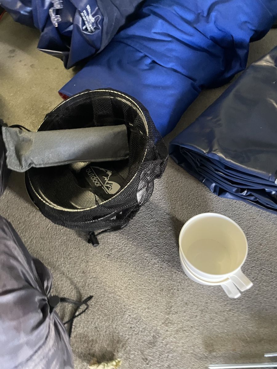 Tende : Camping Ausrüstung grosses Set – Usato da Buchrain venduto da Bygger31 2
