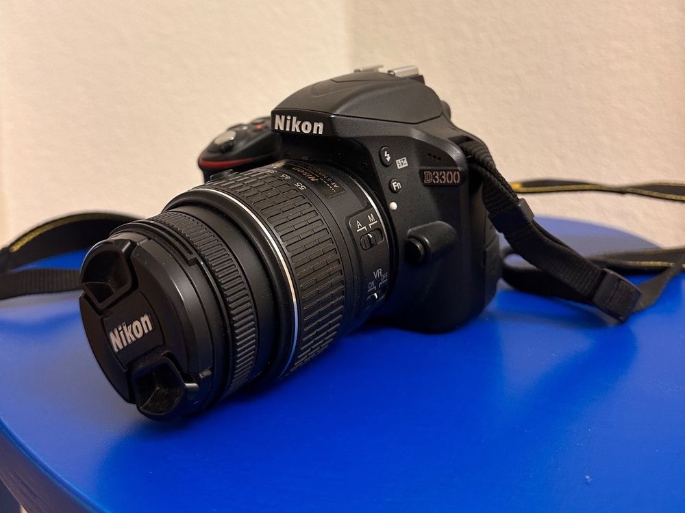 Réflex Numérique Nikon D3300 + Objectif Nikkor 18-55mm + Trépied