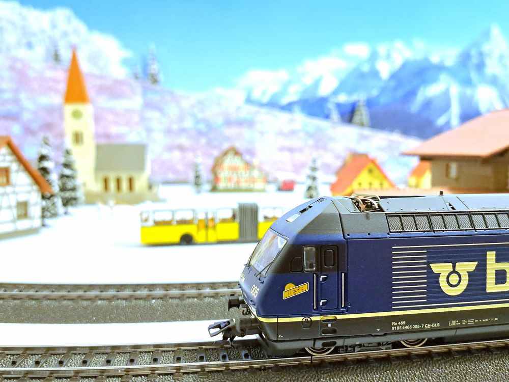 Märklin 37461 BLS Re 465 005 Niesen mfx Sound OVP (Gebraucht) in Ibach ...