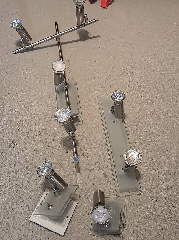Lampes: Deckenspots/ Wandspots – D'occasion à Unterägeri par car_yw8y 1