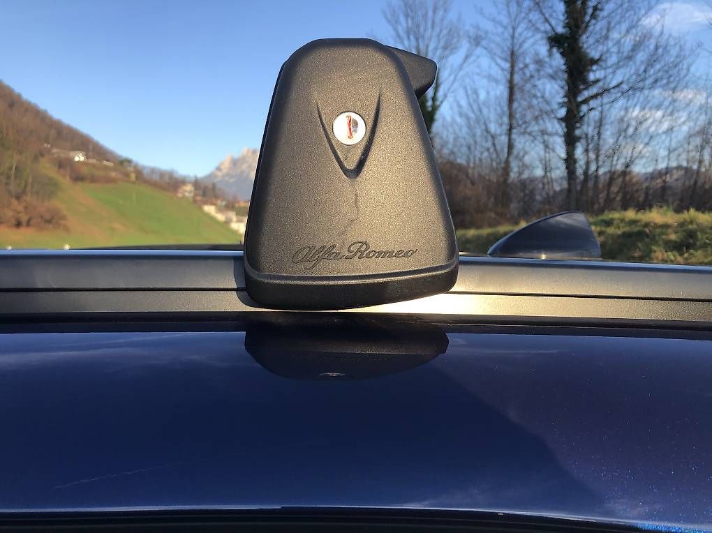 Box da tetto: Alfa Romeo Dachbox mit Dachträgern – Nuovo e nell'imballaggio originale da Gersau venduto da lobur57 4