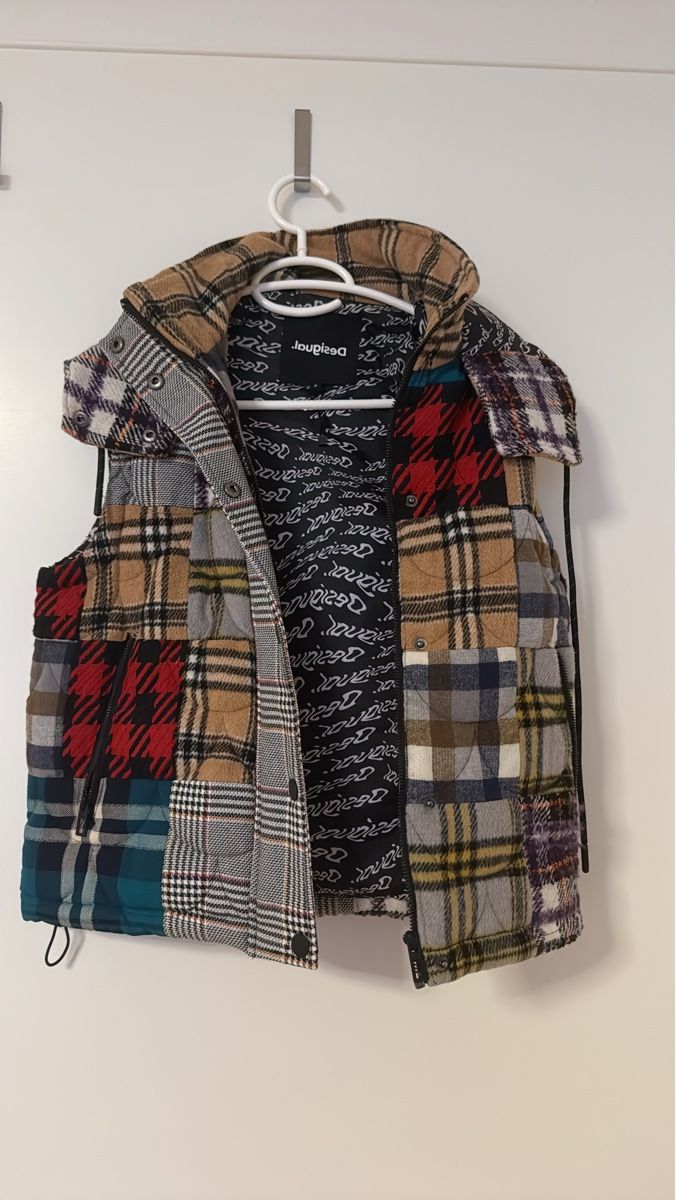 Desigual Gilet & Giacche senza maniche: Desigual Gilet Patchwork Karomuster Groesse S – Usato da Luzern venduto da Alsu_Lucerne 1
