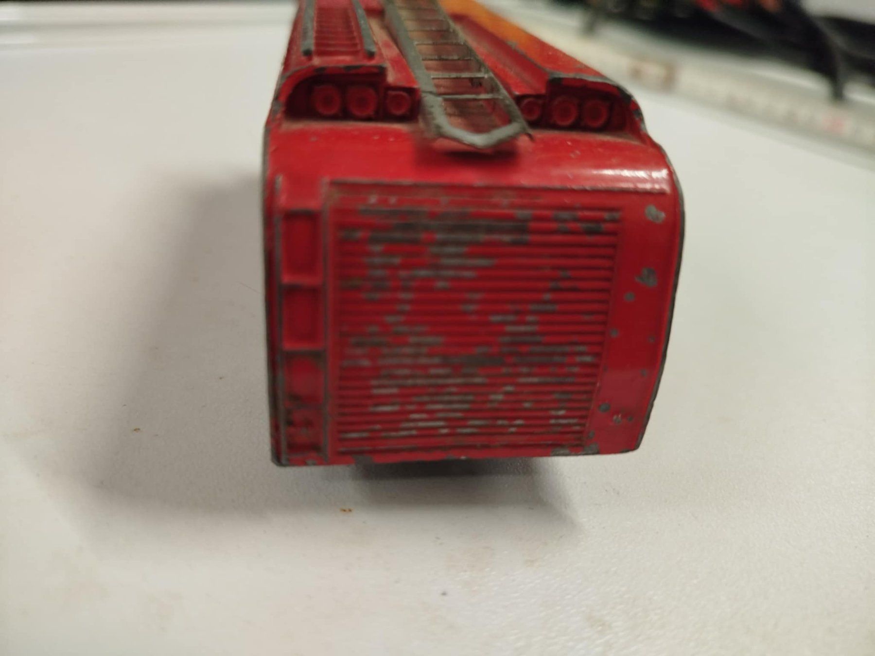 Dinky Toys Modellini d'auto: Dinky Toys (nr 24) – Usato da La Chaux-de-Fonds venduto da Emmaus2300CDF 2
