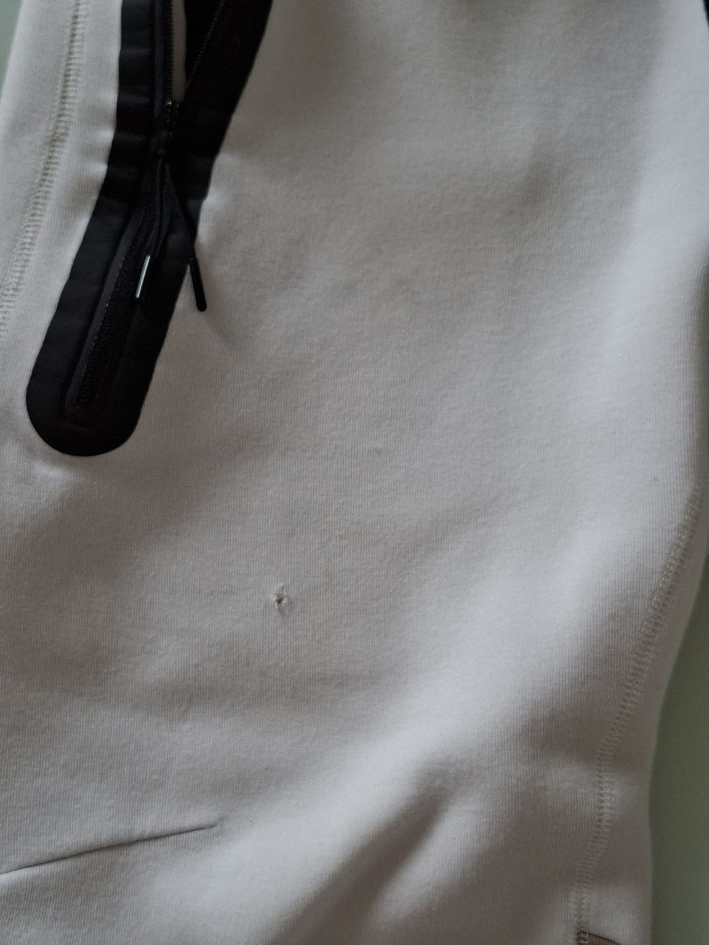 Nike Lotti di vestiti: Ensemble Nike Tech Fleece Automne/Hiver - Taille M – Usato da Renens VD venduto da ser_j2fn 2