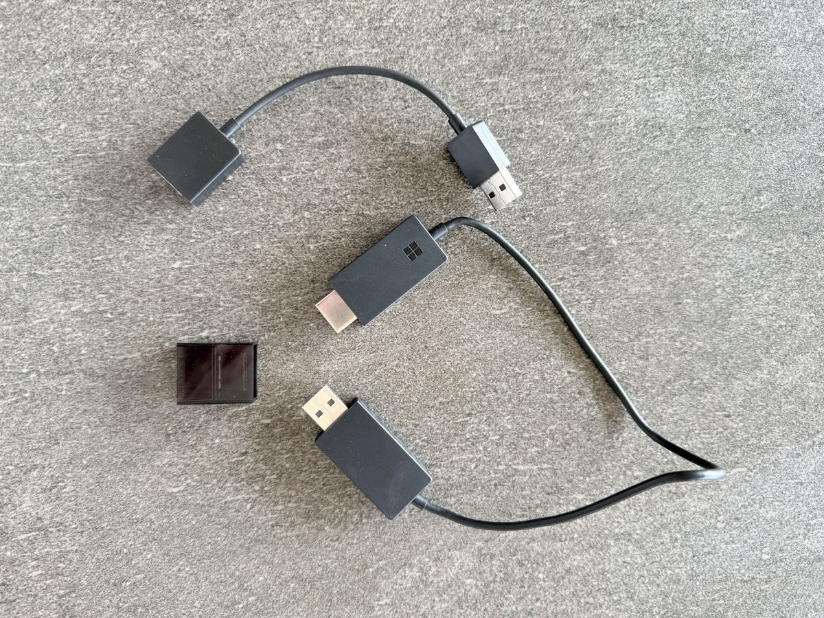 Microsoft Unità & Adattatore: Microsoft Wireless Display Adapter HDMI USB – Usato da Eschenbach SG venduto da Shaggy92 1