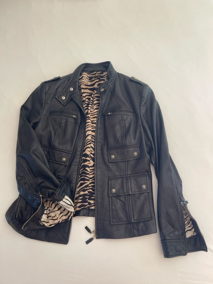 Escada Giacche: Escada Lederjacke schwarz mit Seidenfutter Grösse 40 – Usato da Wädenswil venduto da pri_myd7