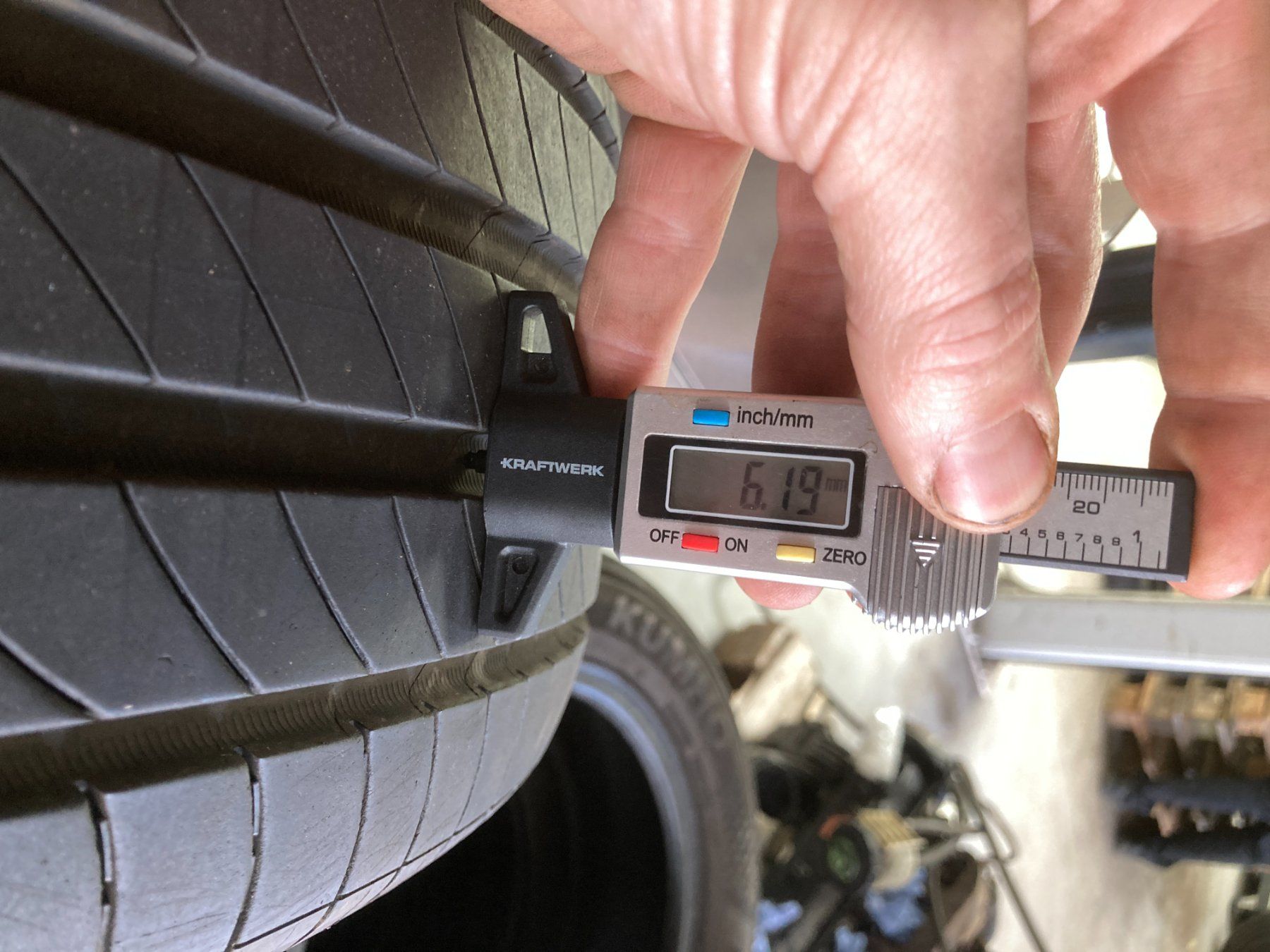 Michelin Pneus & Kompletträder: 225/45R17 Sommerpneu Michelin – Gebraucht aus Cham von WB2223 6