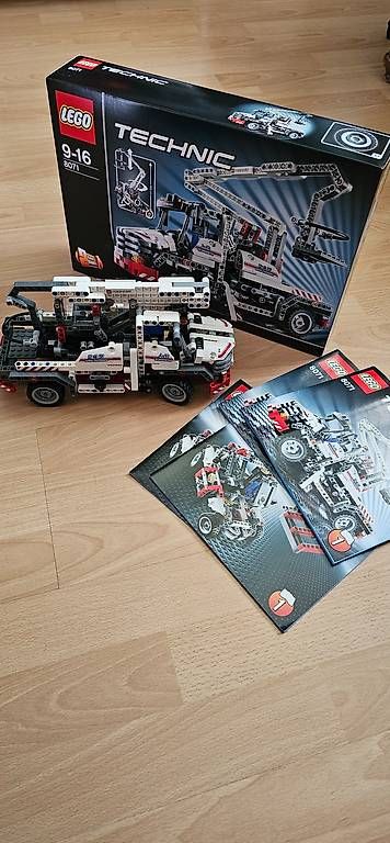 Lego Giocattoli: Lego® 8071 Technic Service Truck – Usato da Schaan venduto da Klemmbausteine 2