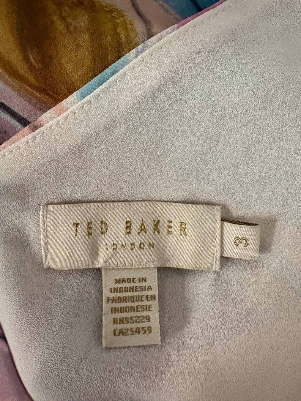 Top: Ted Baker Süsses Sommer Top Muster M rosa bunt – Nuovo (secondo la descrizione) da Regensdorf venduto da secondchancefashion 5