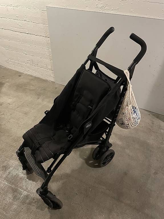 Carrozzine: Chicco Liteway Buggy / Kinderwagen  schwarz – Usato da Basel venduto da sts82 2