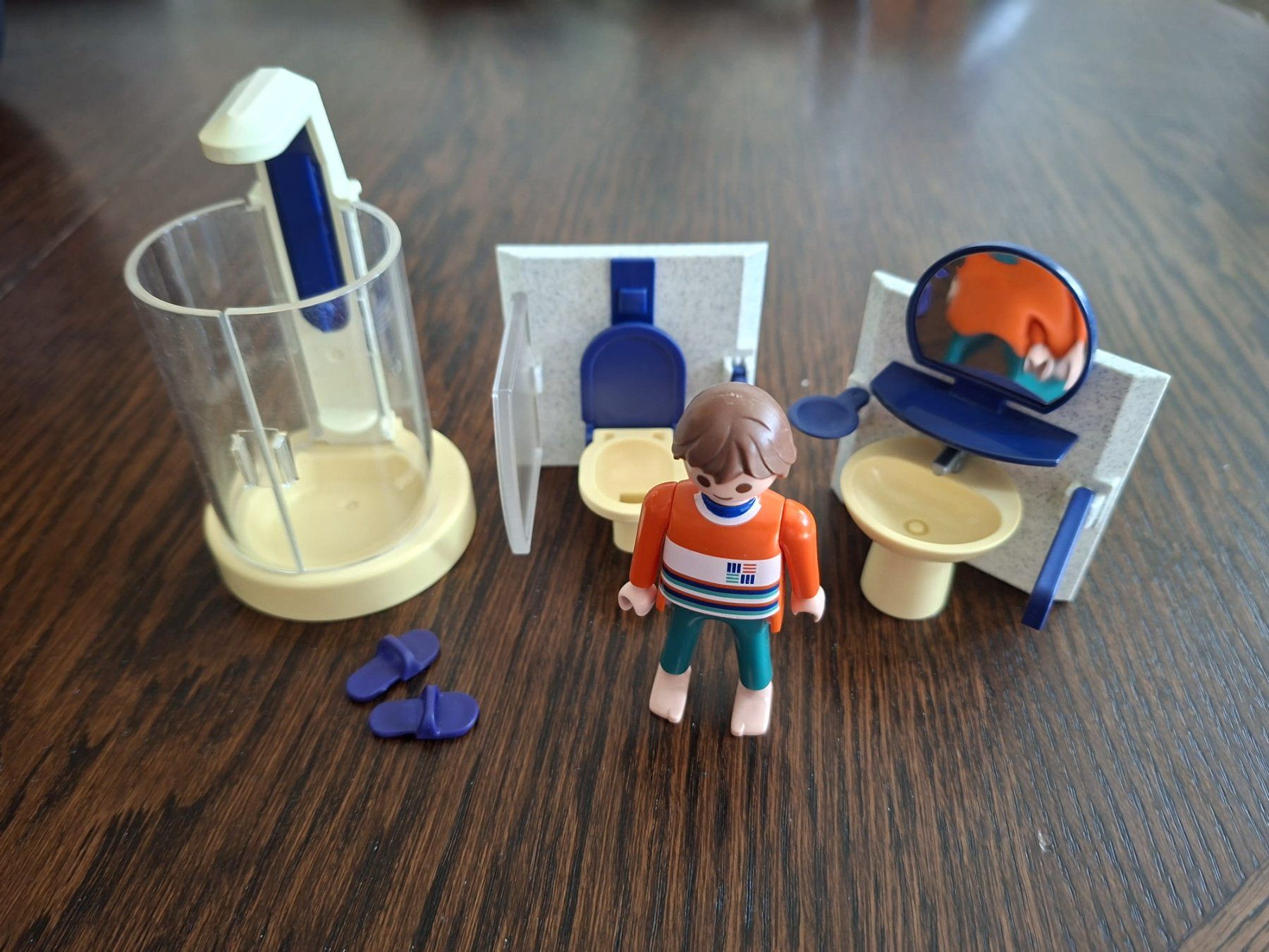 Playmobil Giocattoli: Playmobil Haus mit div. Einrichtung 3965 – Usato da Gipf-Oberfrick venduto da Zimbi 5
