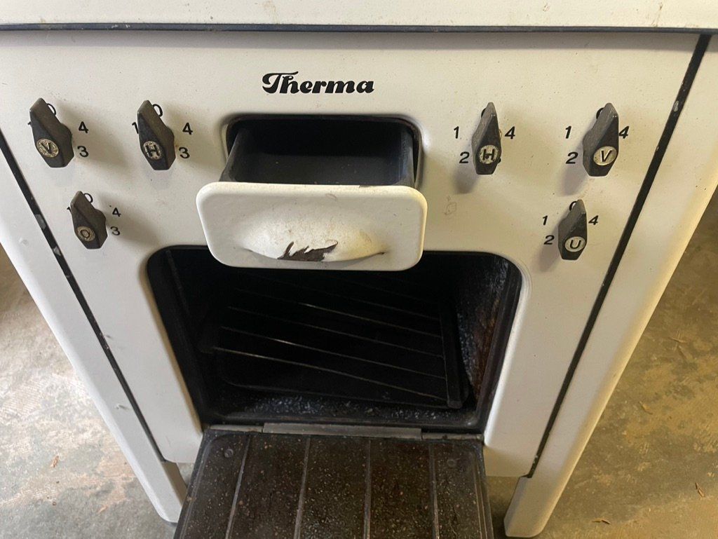Therma Herde: Antiker Therma Elektro Herd – Gebraucht aus Chur von JennyAlexander 4