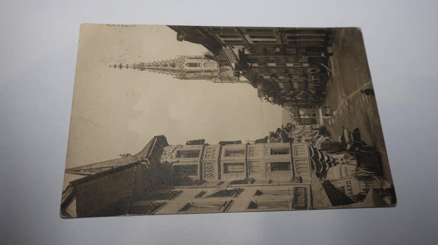 Cartoline postali: Alt Bern  Kesslergasse mit Münster  1911 – Difettoso da Cormoret venduto da Pascalll2001 2