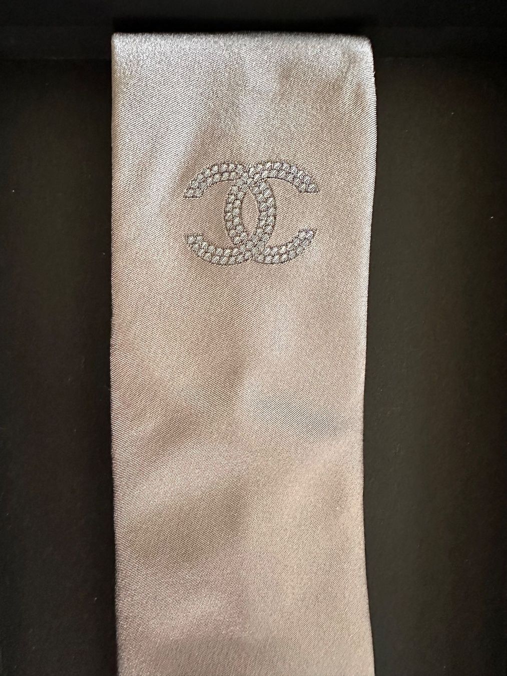 Chanel Cravatte: Cravate Chanel – Nuovo e nell'imballaggio originale da Bouveret venduto da seb_rjx8 1