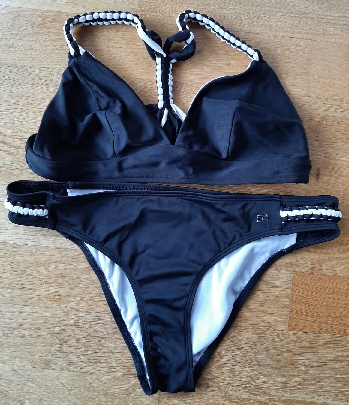 Costumi da bagno & Bikini: Bikini Gr. 38B schwarz-weiss – Nuovo (secondo la descrizione) da Alpnach Dorf venduto da nightsdelight